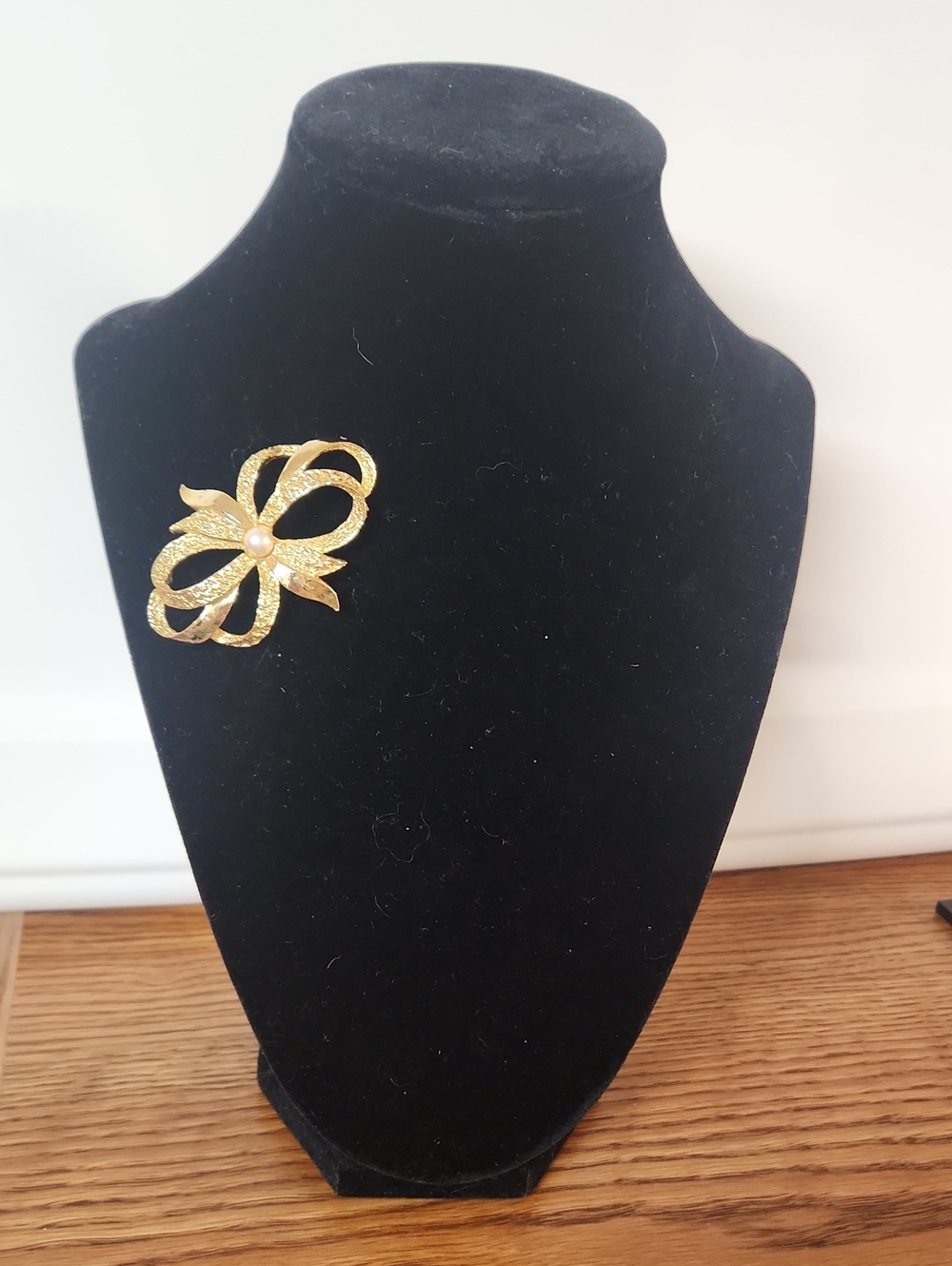 Signed GERRY'S Gold Bow Pearl Accent Brooch - Women Jewelry